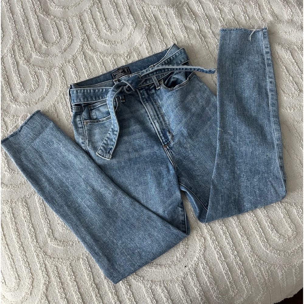 Abercrombie Jeans Size 0/25 Short Length